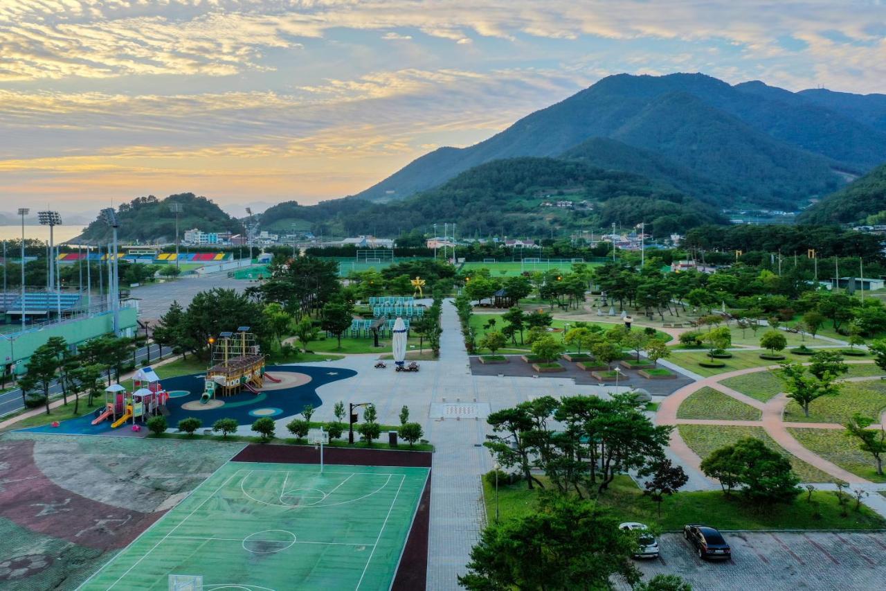 Namhae Sports Park Hotel Exterior photo
